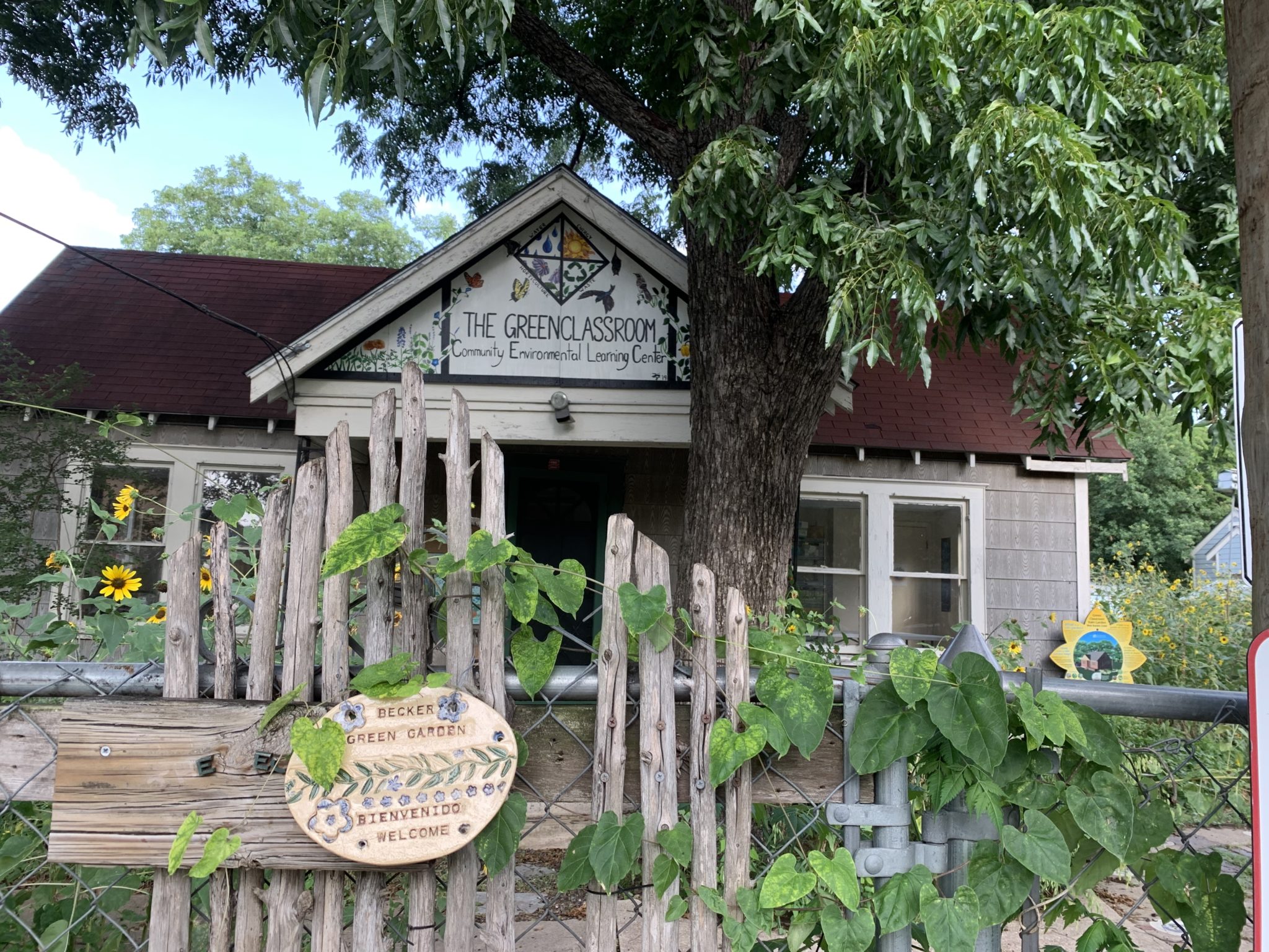 becker green classroom garden